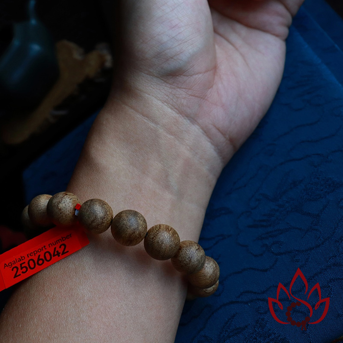 Vòng Trầm Hương Hạt Tròn | 12 Ly | Trầm Tốc Kiến Tự Nhiên